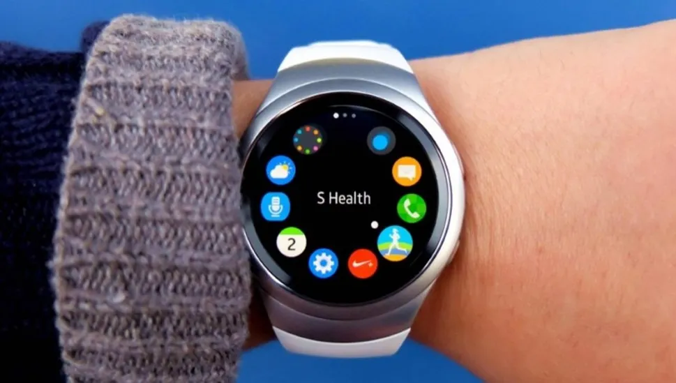Samsung Gear S2 smartwatch with rotating bezel — set to support iPhone and Android devices in 2016
