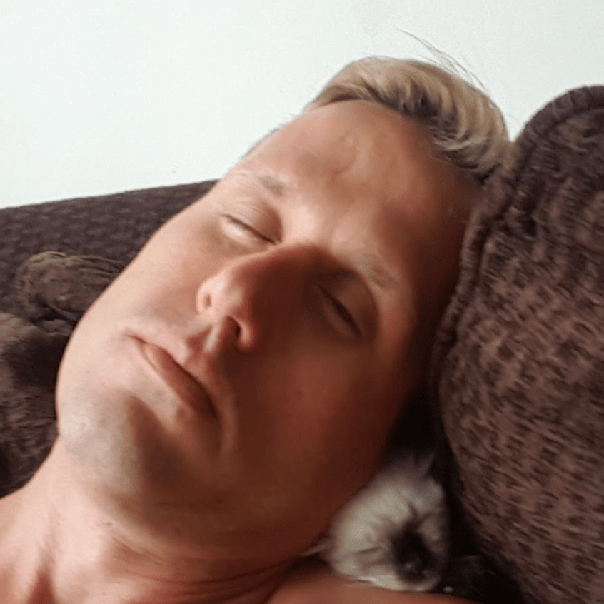 Save Two Lives At Once By Fostering a Pet at Your Home